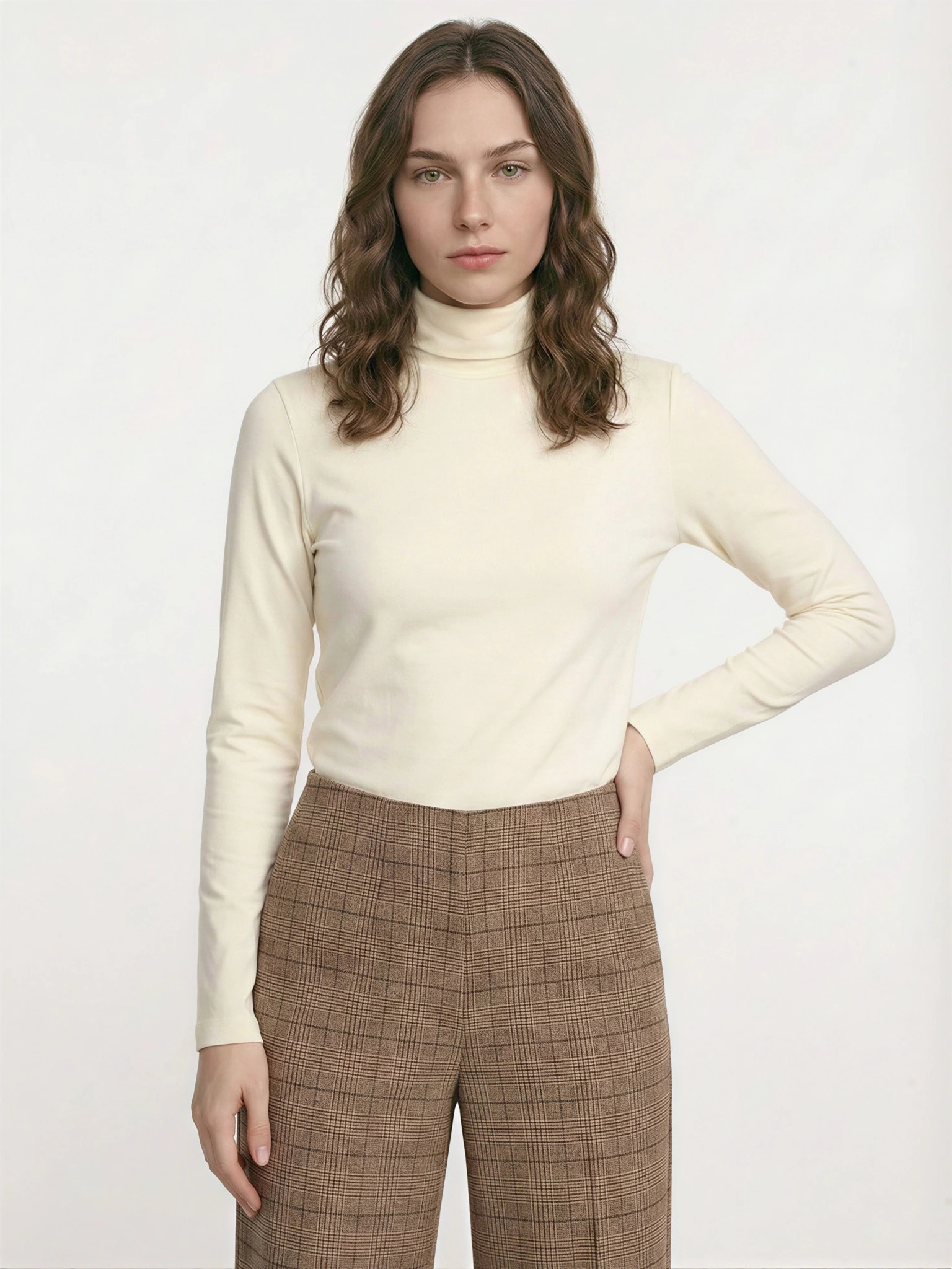 Водолазка молочного цвета из смесового хлопка